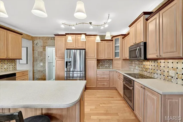 $599,000 | 164 Blue Water Drive, St. Peters, MO 63366