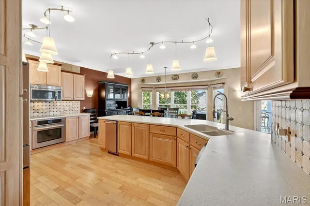 $599,000 | 164 Blue Water Drive, St. Peters, MO 63366