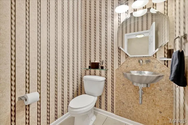 $599,000 | 164 Blue Water Drive, St. Peters, MO 63366