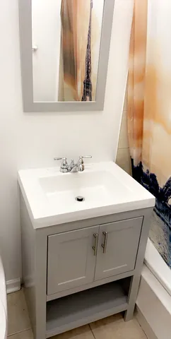 $149,900 | 6322 North Richmond Street, Unit 2B, Chicago, IL 60659