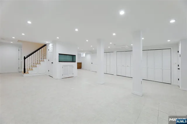 $725,000 | 376 Stanhope Sparta Road, Sparta, NJ 07871