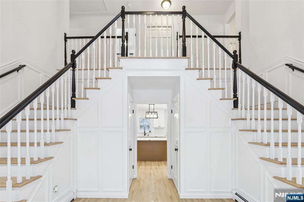 376 Stanhope Sparta Road Sparta, NJ 07871 - Photo 3 of 39