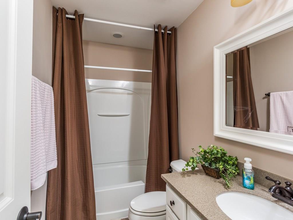 3880 Pelham Road Carmel, IN 46074 - Photo 20 of 24 Gallery Image 20