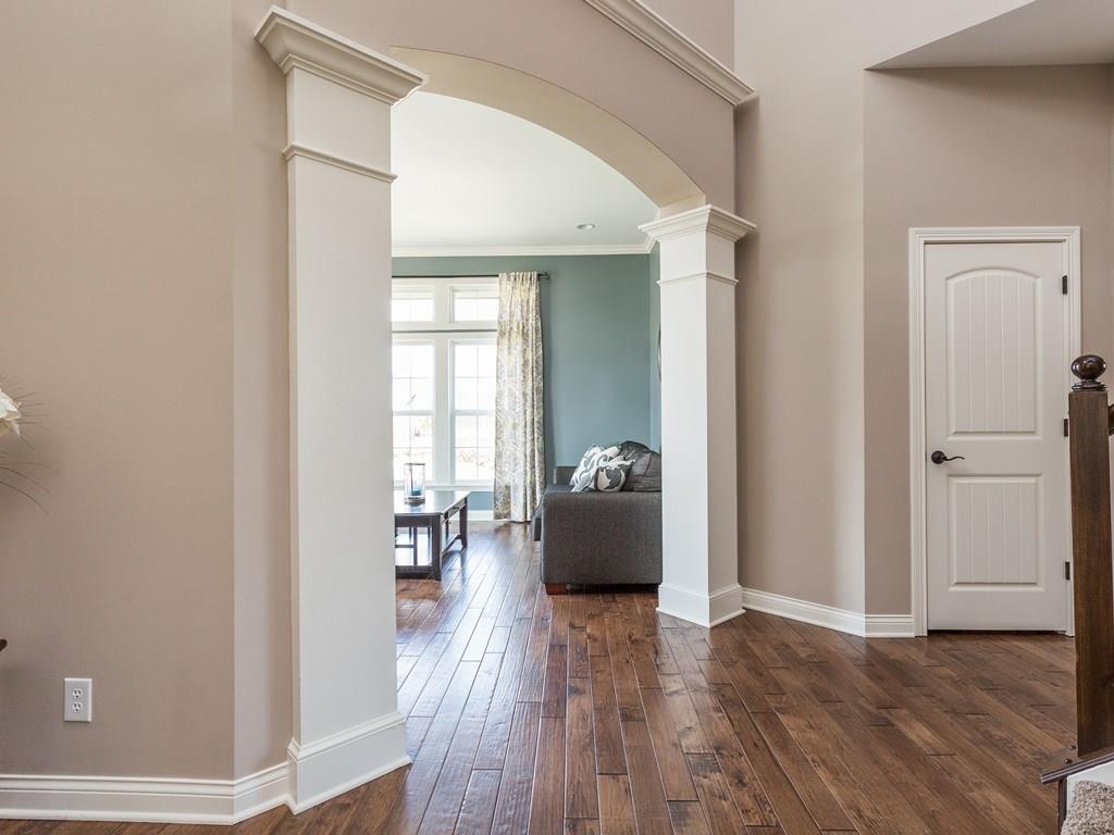 3880 Pelham Road Carmel, IN 46074 - Photo 3 of 24 Gallery Image 3