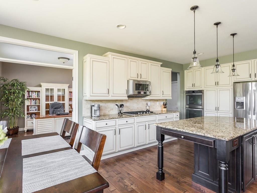 3880 Pelham Road Carmel, IN 46074 - Photo 10 of 24 Gallery Image 10