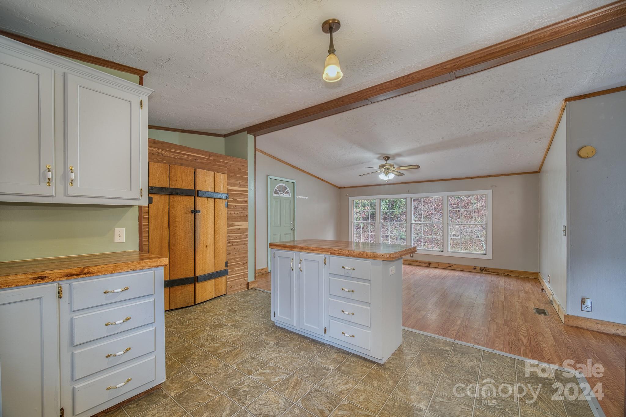 80 Viola Lane Balsam Grove, NC 28708 - Photo 10 of 48 Gallery Image 10