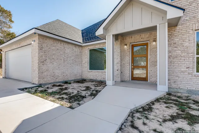 $510,000 | 70 Nine Patch Drive, Poteet, TX 78065