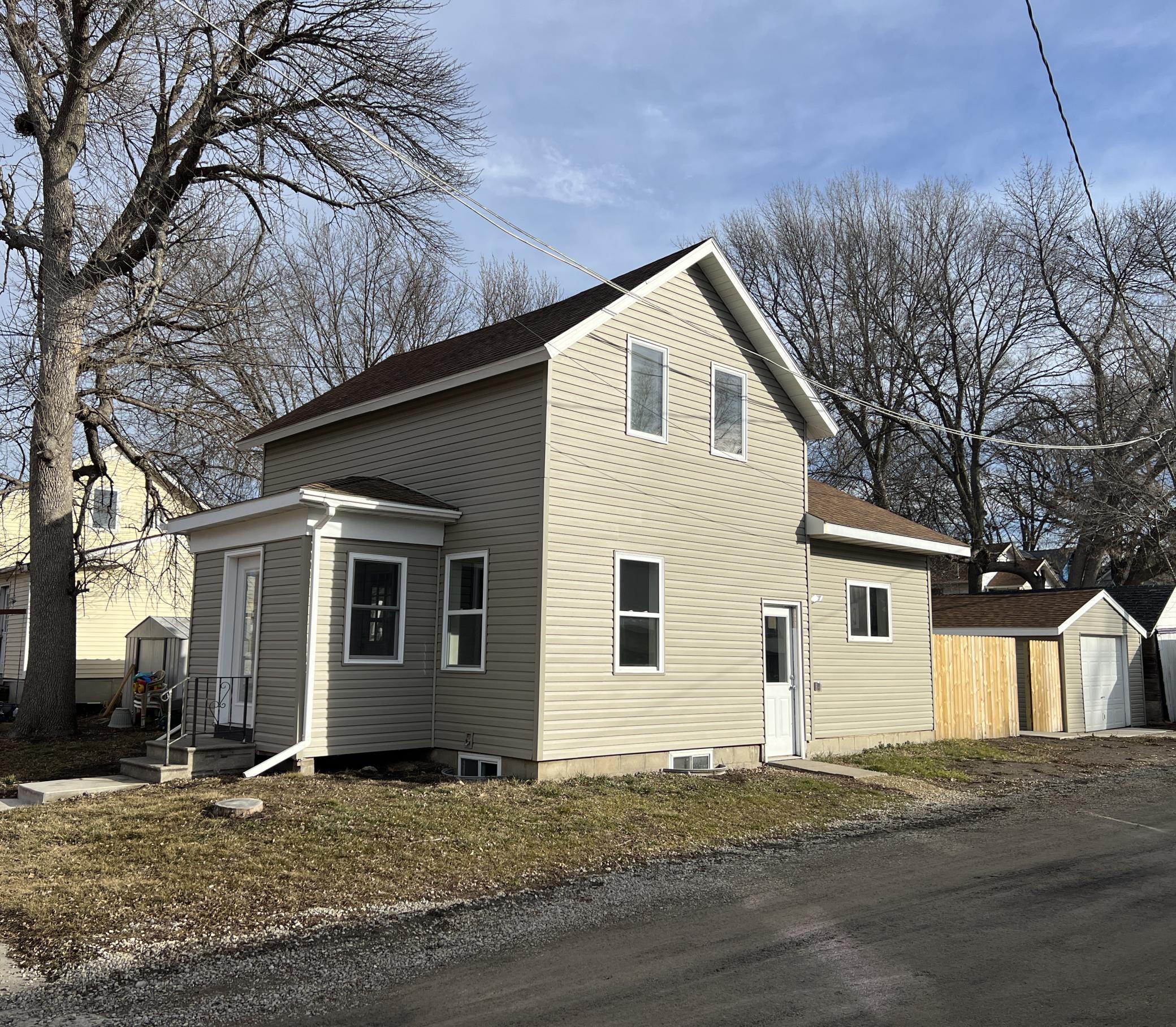 401 Adams Avenue Albert Lea, MN 56007 - Photo 1 of 1