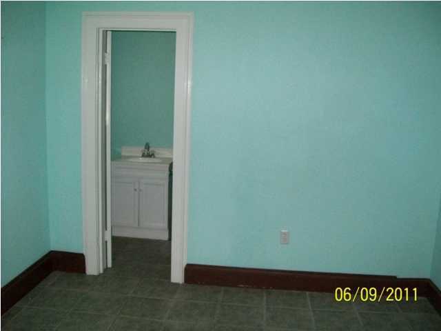 43 Miami Street Destin, FL 32550 - Photo 10 of 12 a view of hallway