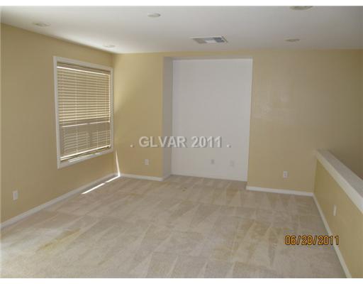 7260 Vinca Road Las Vegas, NV 89113 - Photo 5 of 22 Living Room.