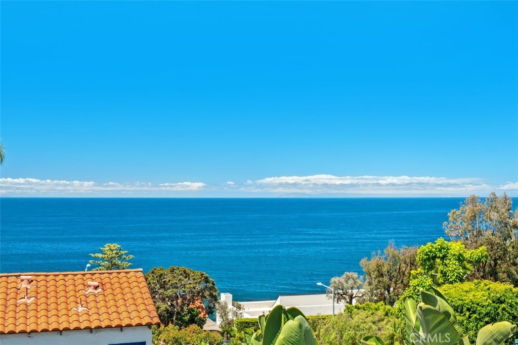 263 Upland Road Laguna Beach, CA 92651 - Photo 8 of 56 View