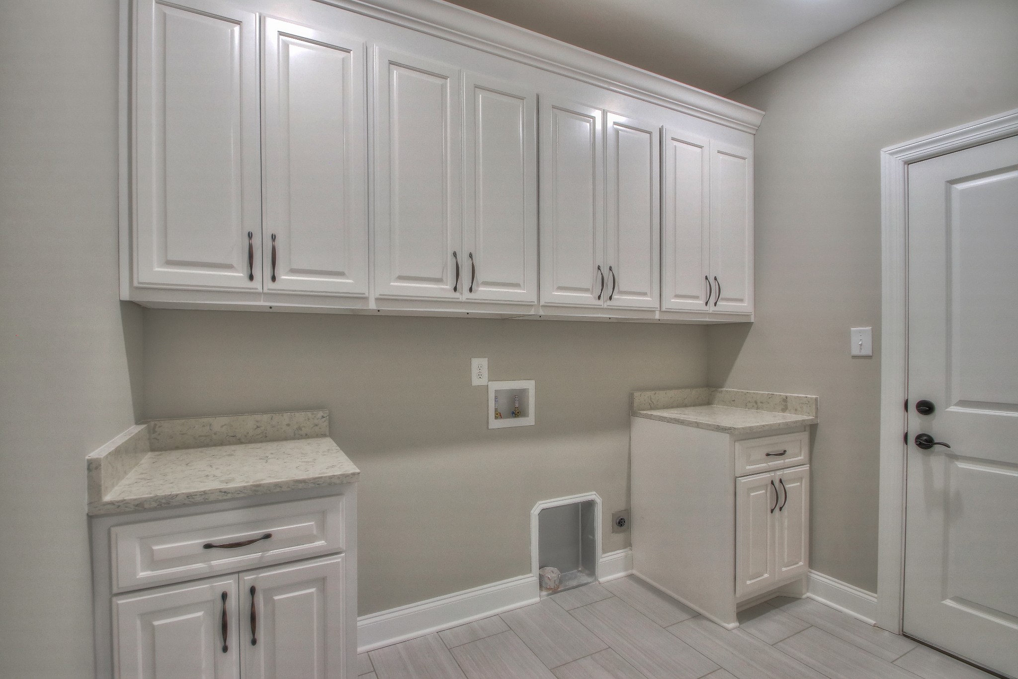 437 Burford Road Lebanon, TN 37087 - Photo 22 of 43 a view of cabinets with wooden floor