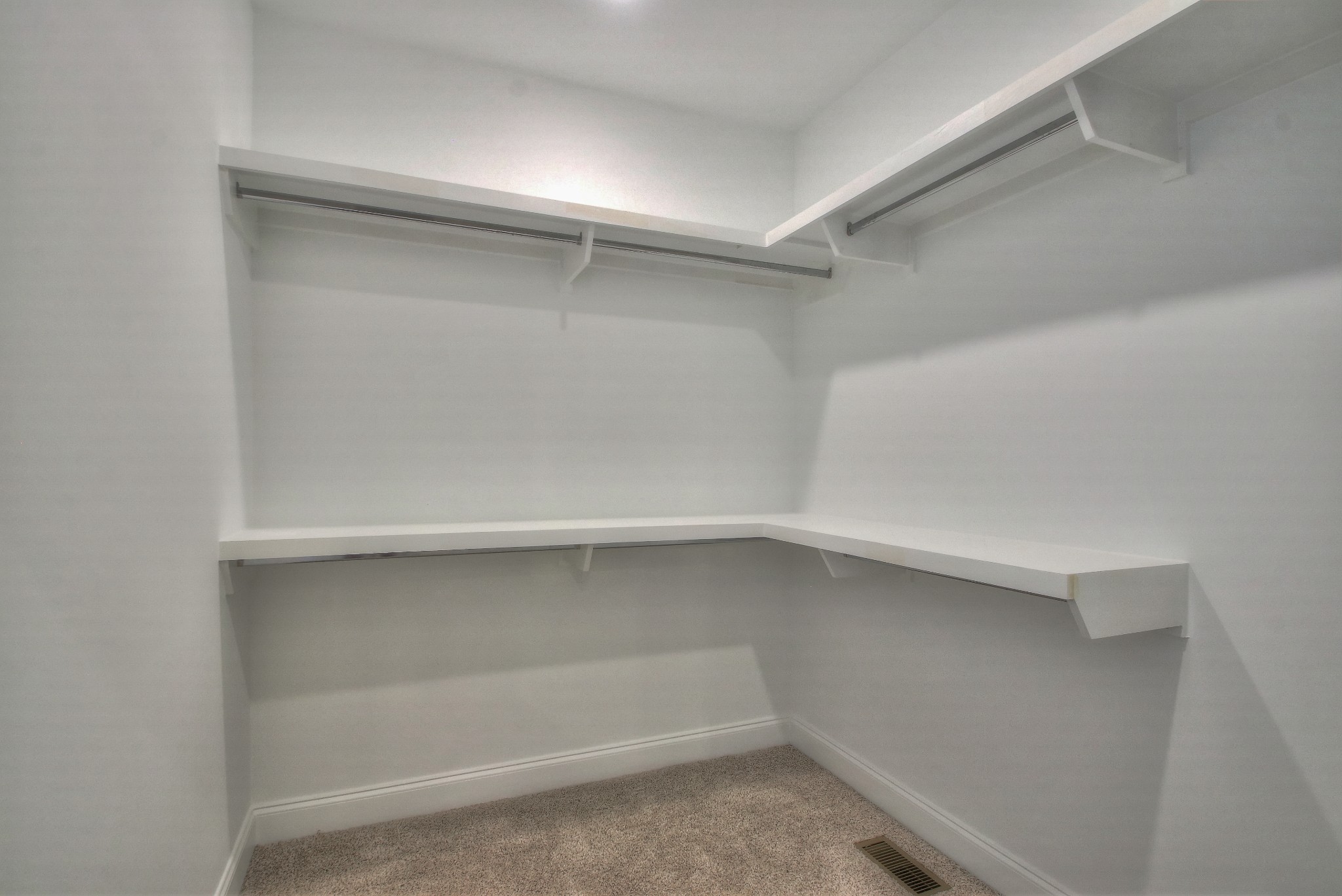 437 Burford Road Lebanon, TN 37087 - Photo 29 of 43 a empty closet with white paint