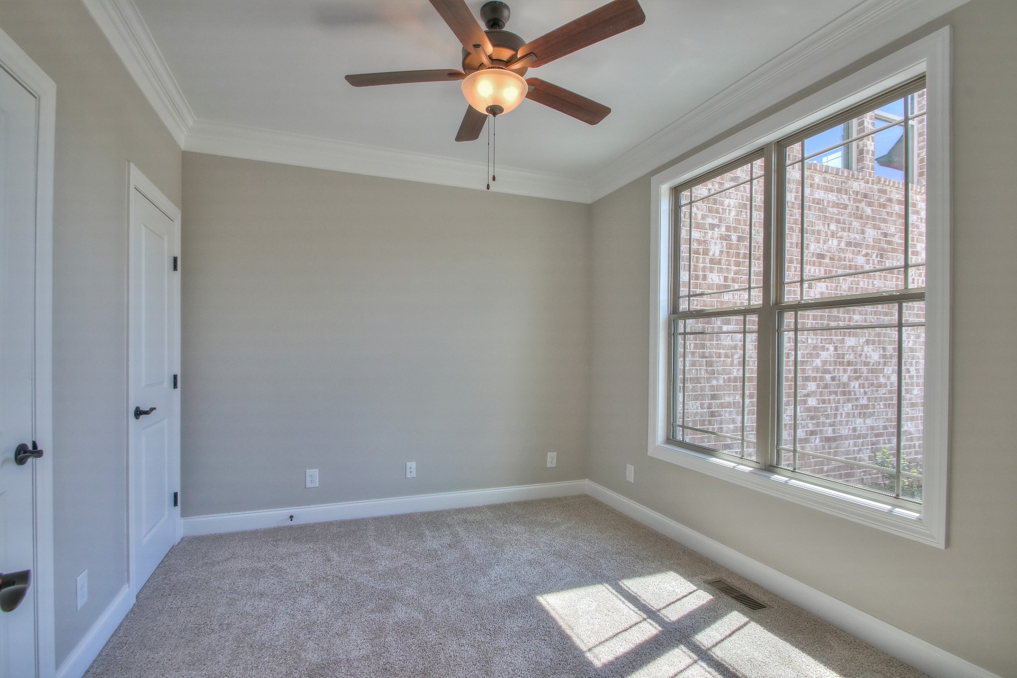 437 Burford Road Lebanon, TN 37087 - Photo 6 of 43 a view of workspace with windows
