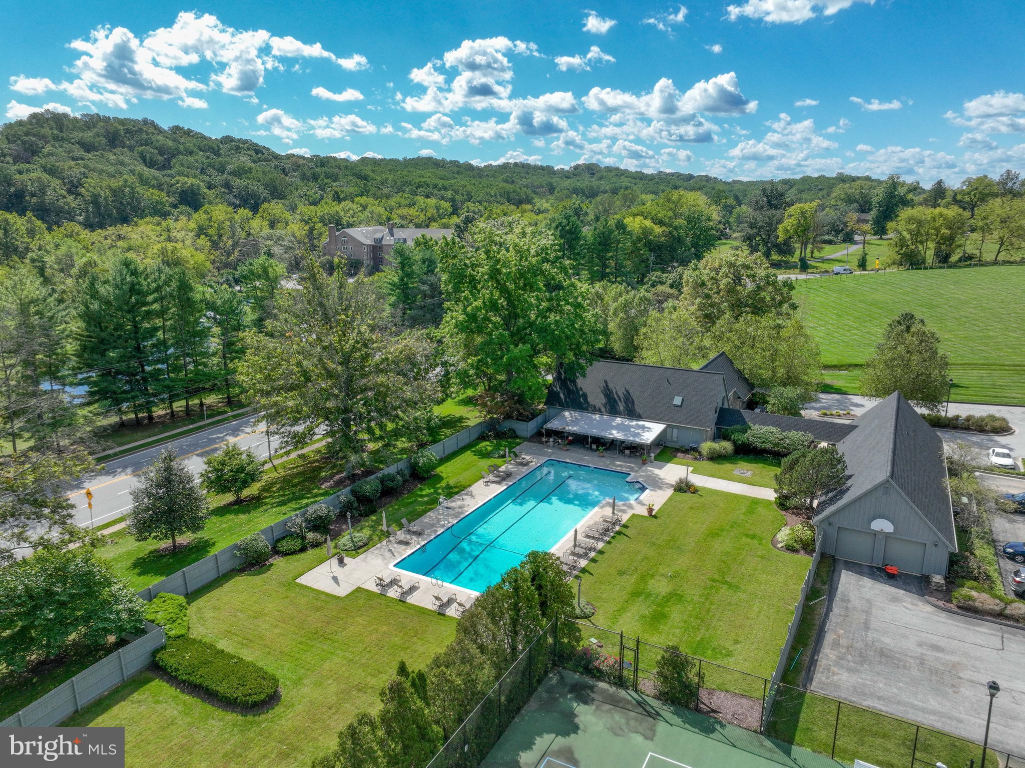 2505 Stone Mill Road Pikesville, MD 21208 - Photo 14 of 56 Gallery Image 14