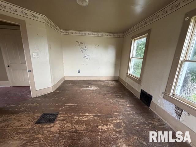 107 East Market Street Table Grove, IL 61482 - Photo 18 of 20