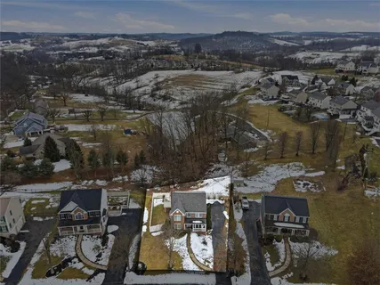 $455,000 | 1007 Fieldstone Drive, Canonsburg, PA 15317