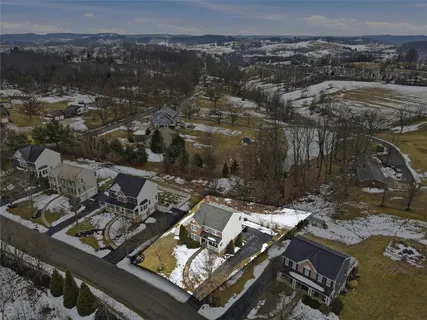 $455,000 | 1007 Fieldstone Drive, Canonsburg, PA 15317