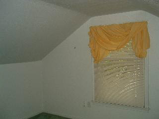 177 Cole Road Monroe, MI 48162 - Photo 7 of 11 201276-6.JPG