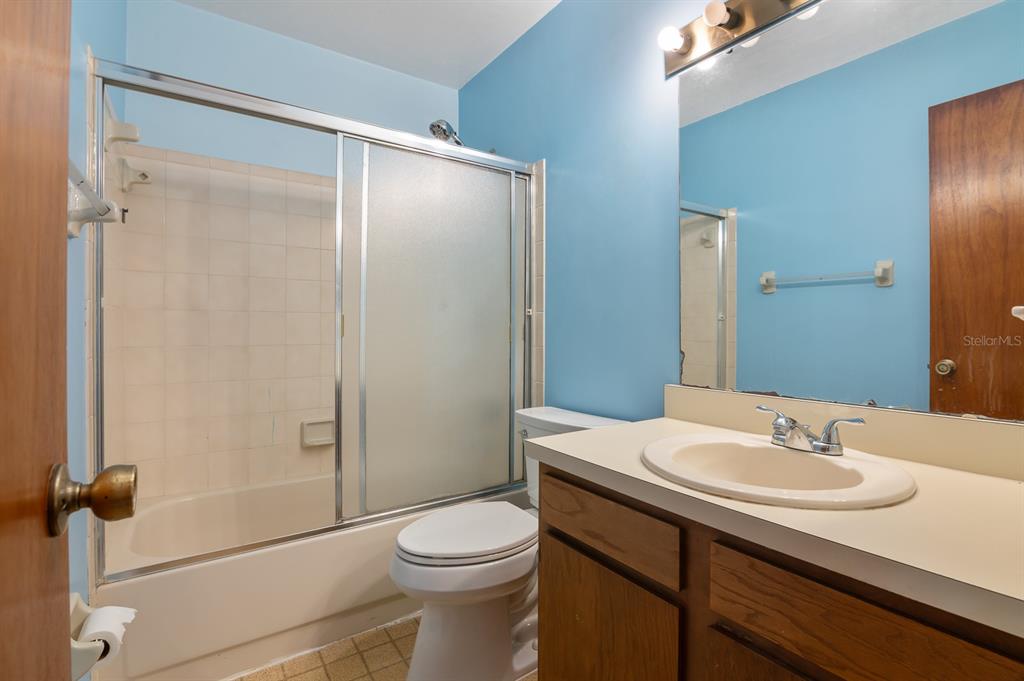 4352 Southwest 20th Lane Gainesville, FL 32607 - Photo 15 of 27 Gallery Image 15