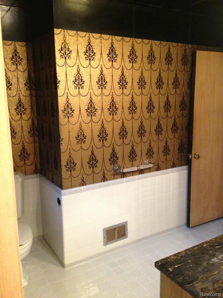 20 Willison Road Grosse Pointe, MI 48236 - Photo 20 of 34 19.Bath