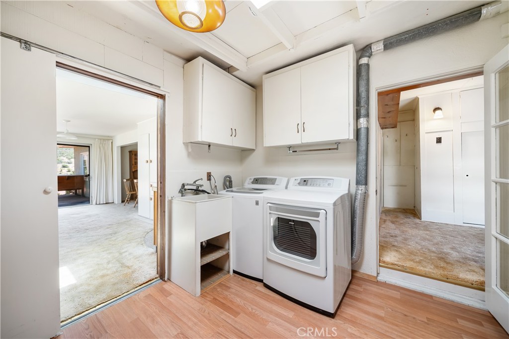 2275 Cass Avenue Cayucos, CA 93430 - Photo 43 of 60 laundry room