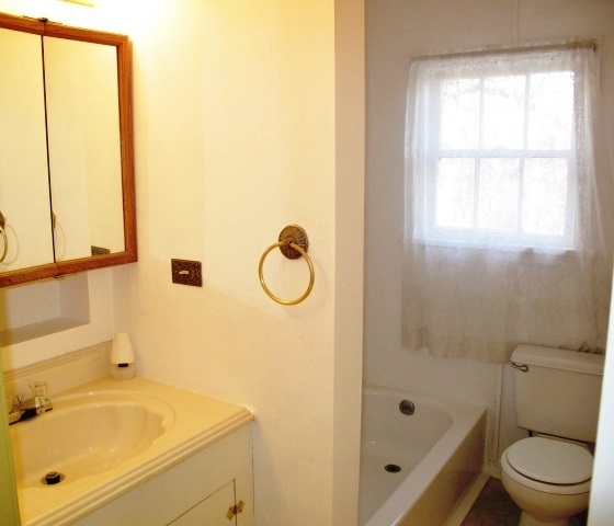 2810 North Locust Road Spokane, WA 99206 - Photo 6 of 20