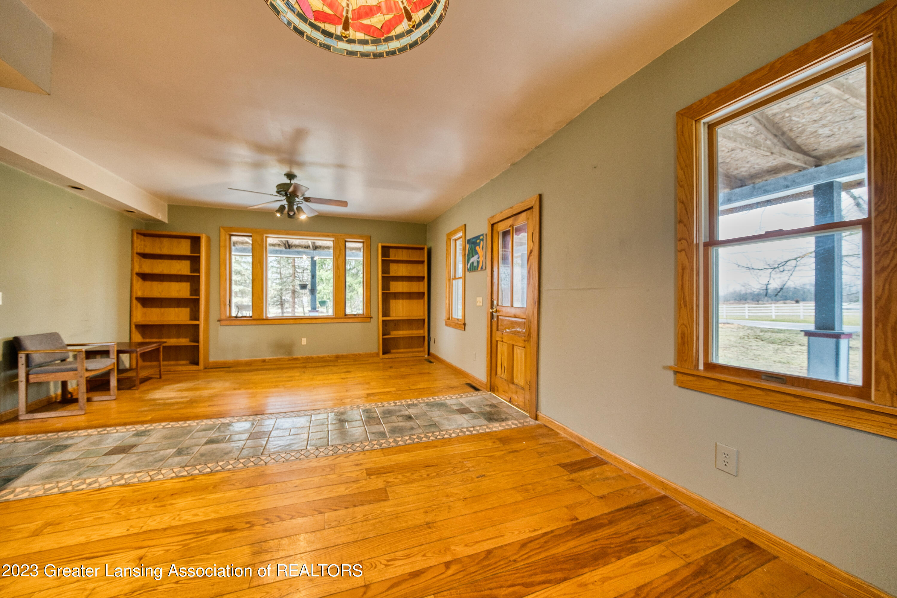 3450 Meridian Road Okemos, MI 48864 - Photo 17 of 40 Living Room