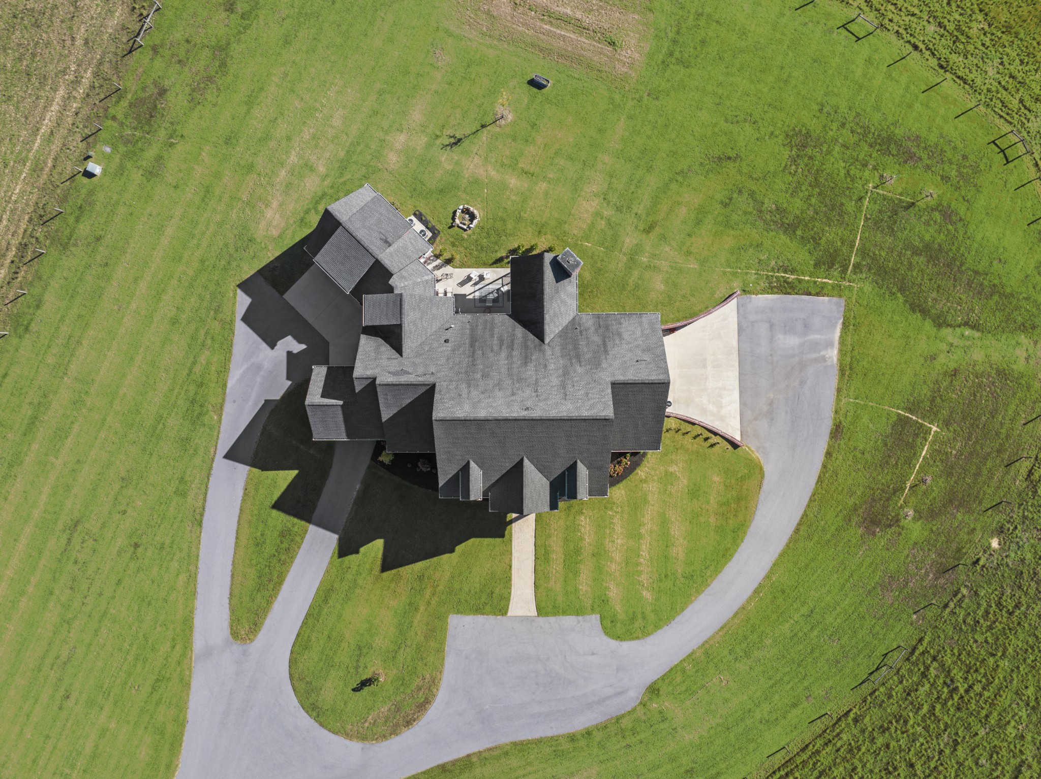 555 Williams Road Clarksville, TN 37043 - Photo 22 of 52 an aerial view of a house with a swimming pool