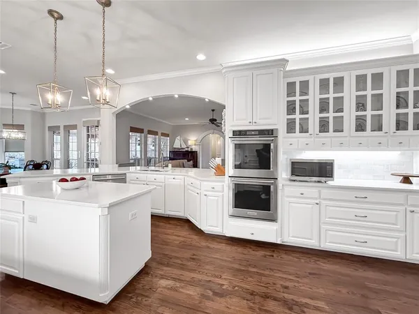 $779,997 | 4206 Pinecreek Drive, Rowlett, TX 75088