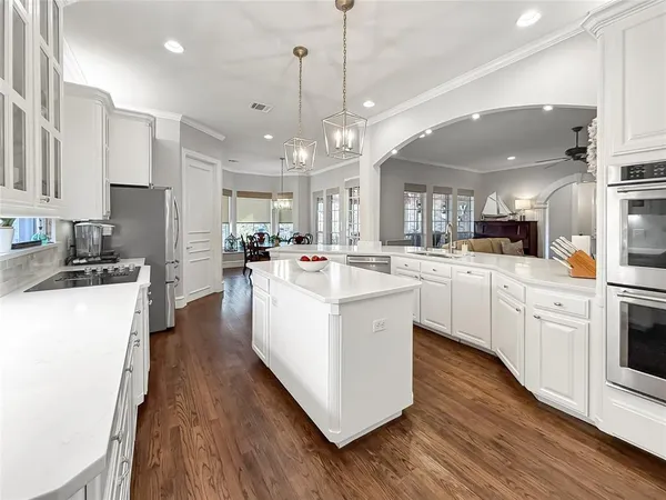 $779,997 | 4206 Pinecreek Drive, Rowlett, TX 75088