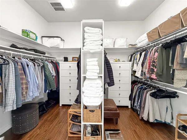 $779,997 | 4206 Pinecreek Drive, Rowlett, TX 75088