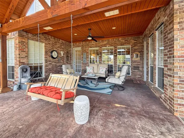 $779,997 | 4206 Pinecreek Drive, Rowlett, TX 75088