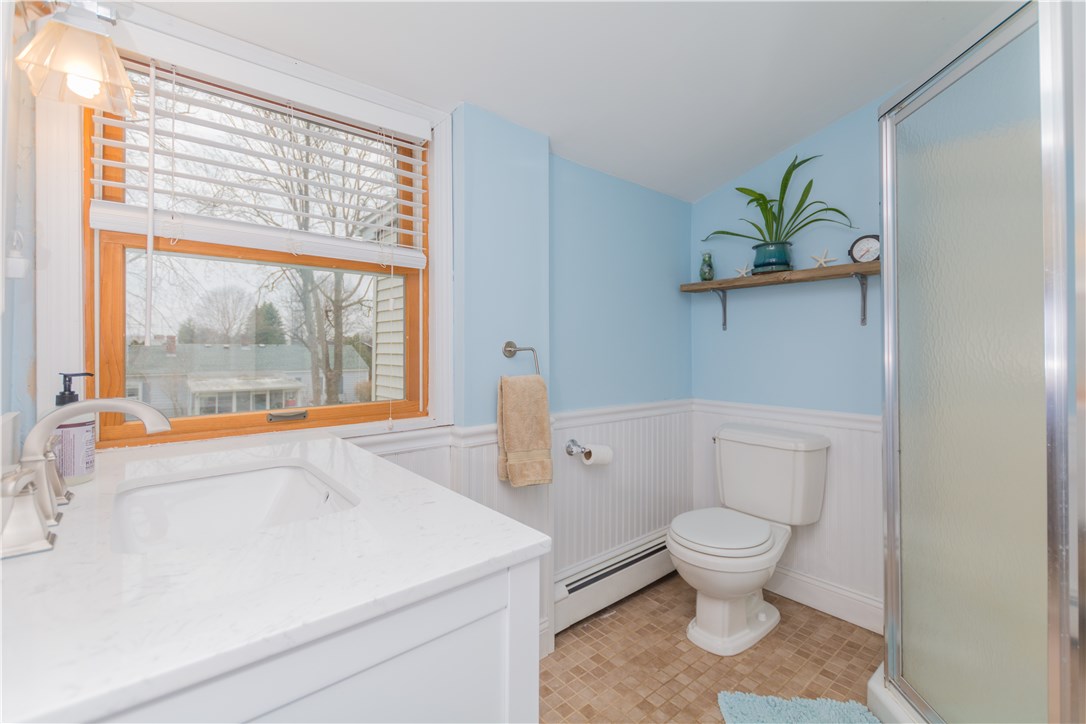 81 Beach Road Bristol, RI 02809 - Photo 29 of 39 Gallery Image 29