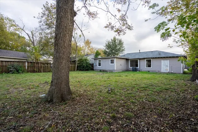 $1,500 | 5851 Southtown Street, Houston, TX 77033