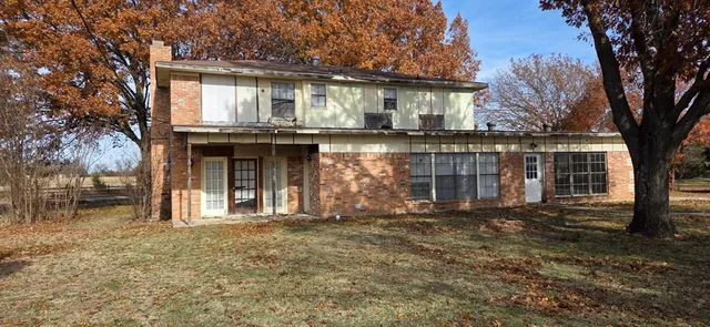 $315,000 | 128 Estate W Road, Sherman, TX 75092