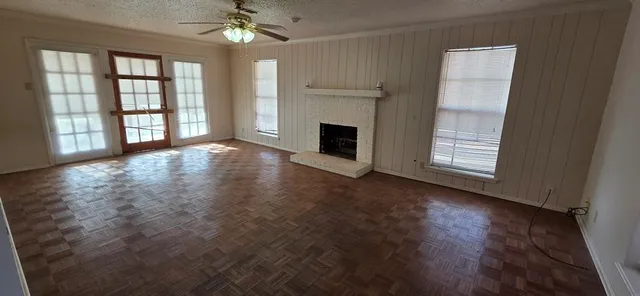 $315,000 | 128 Estate W Road, Sherman, TX 75092