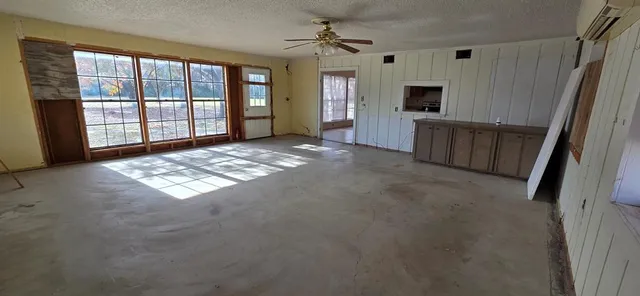 $315,000 | 128 Estate W Road, Sherman, TX 75092