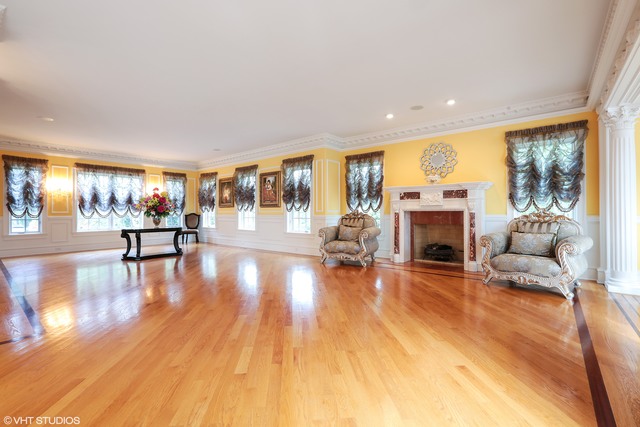 1877 Orchard Road Wheaton, IL 60189 - Photo 5 of 22