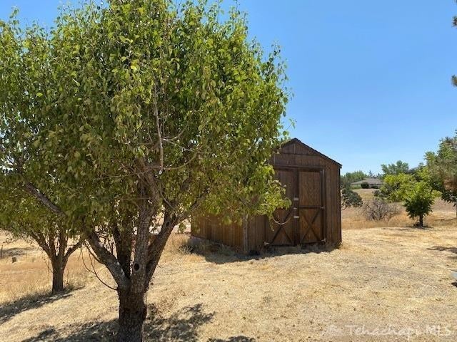 21236 Jeffery Road Tehachapi, CA 93561 - Photo 27 of 34 Gallery Image 27