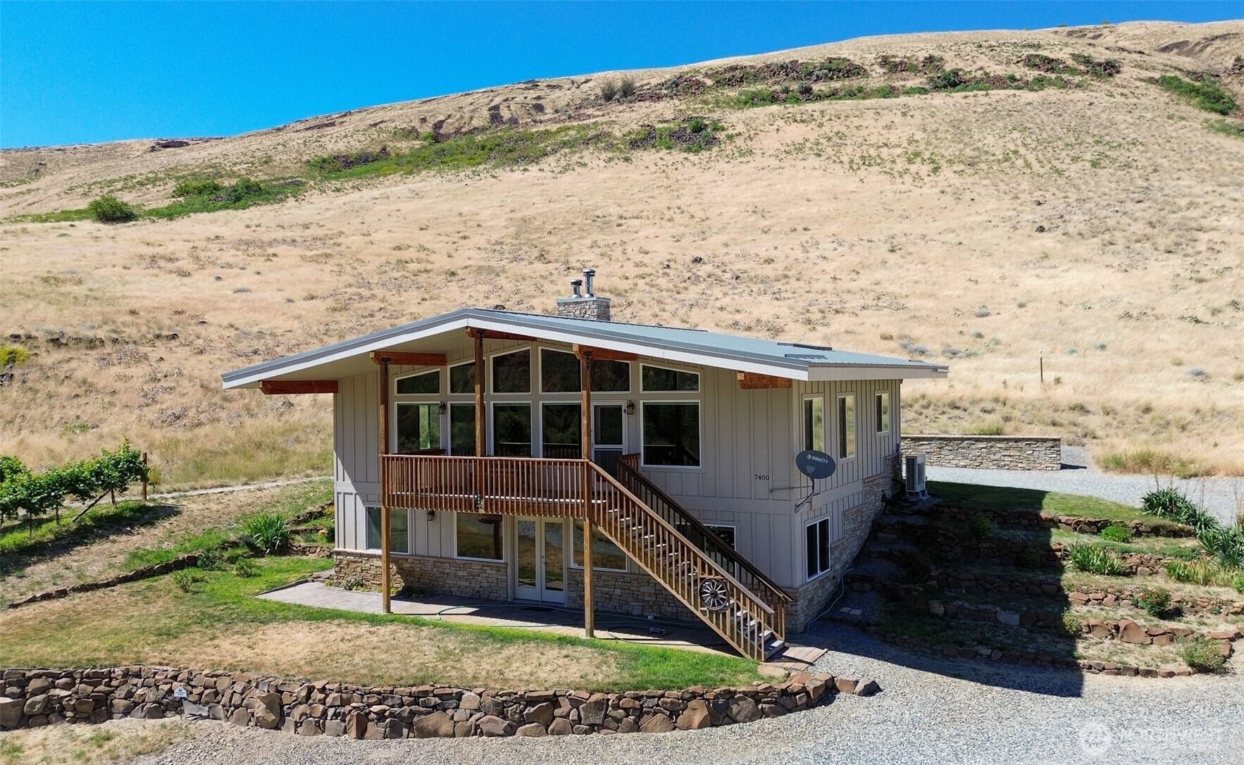 7400 Colockum Road Malaga, WA 98828 - Photo 4 of 37