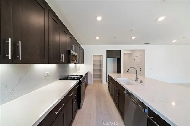 $1,036,818 | 3809 Crossen Drive, Corona, CA 92883