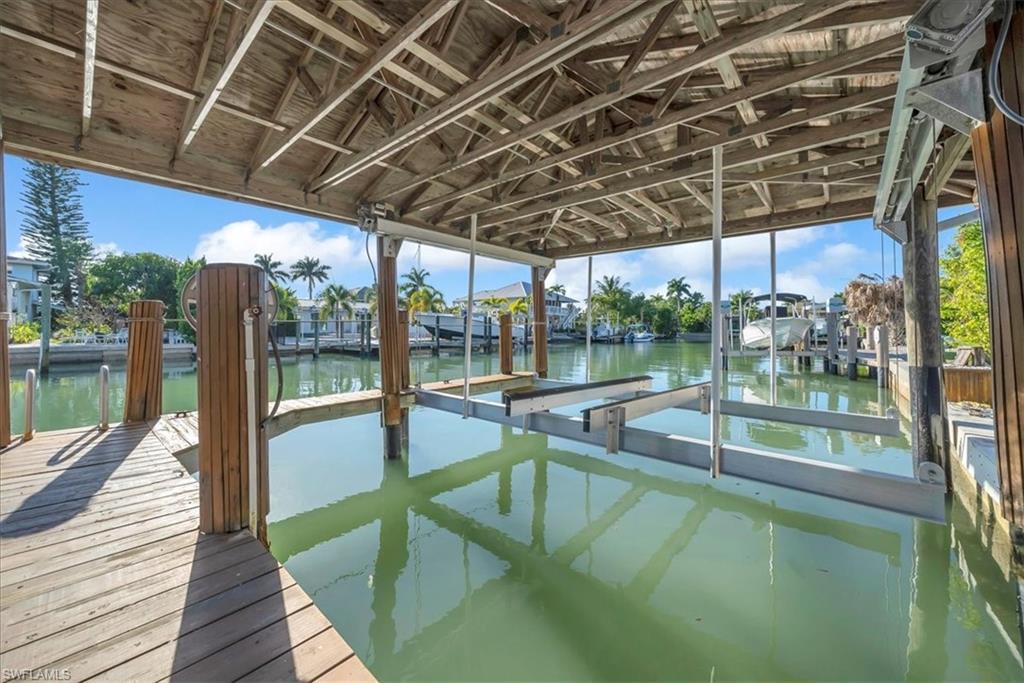 128 San Salvador Street Naples, FL 34113 - Photo 1 of 35