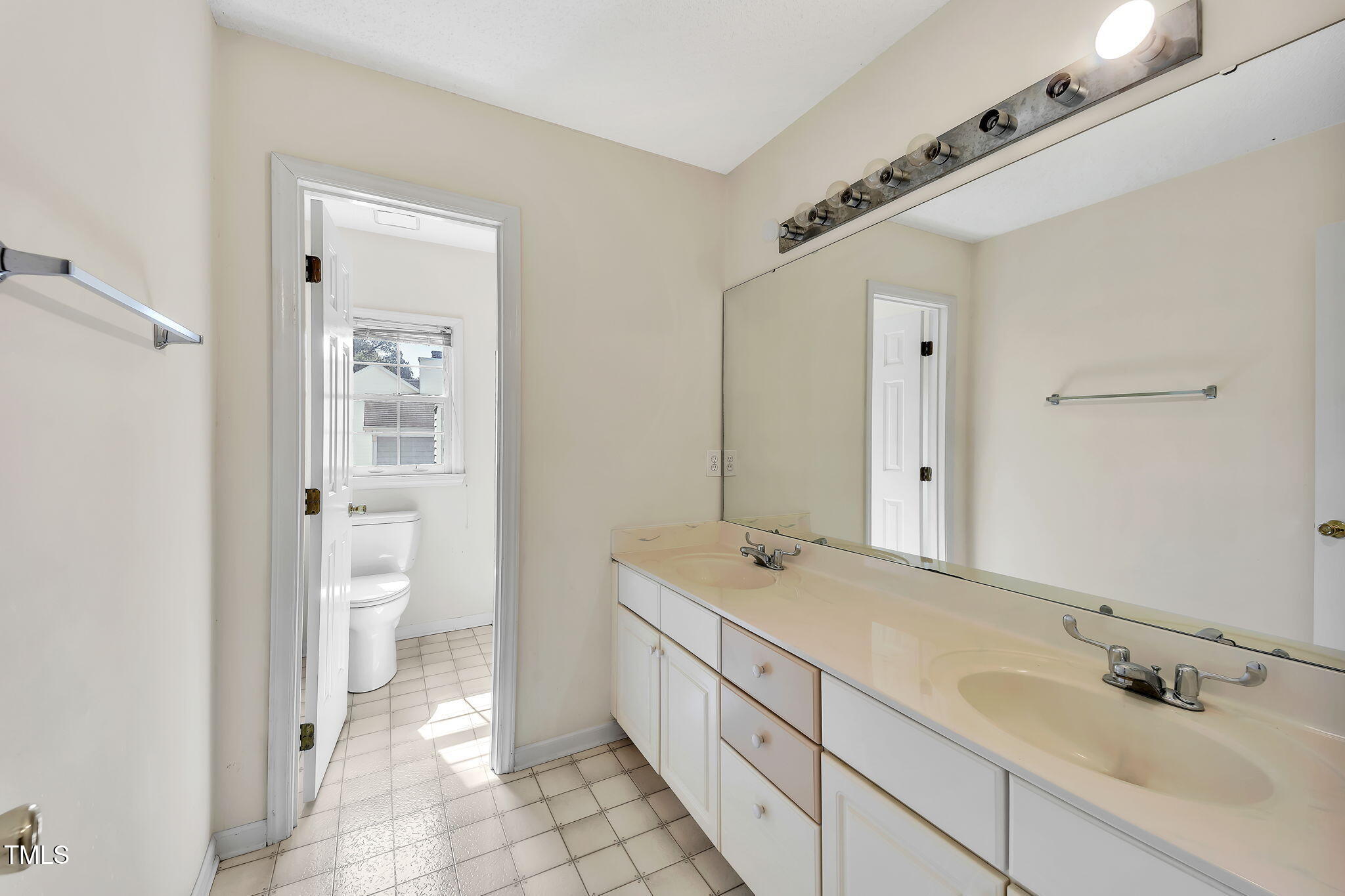 8629 Swarthmore Drive Raleigh, NC 27615 - Photo 16 of 25 27-web-or-mls-484A1300