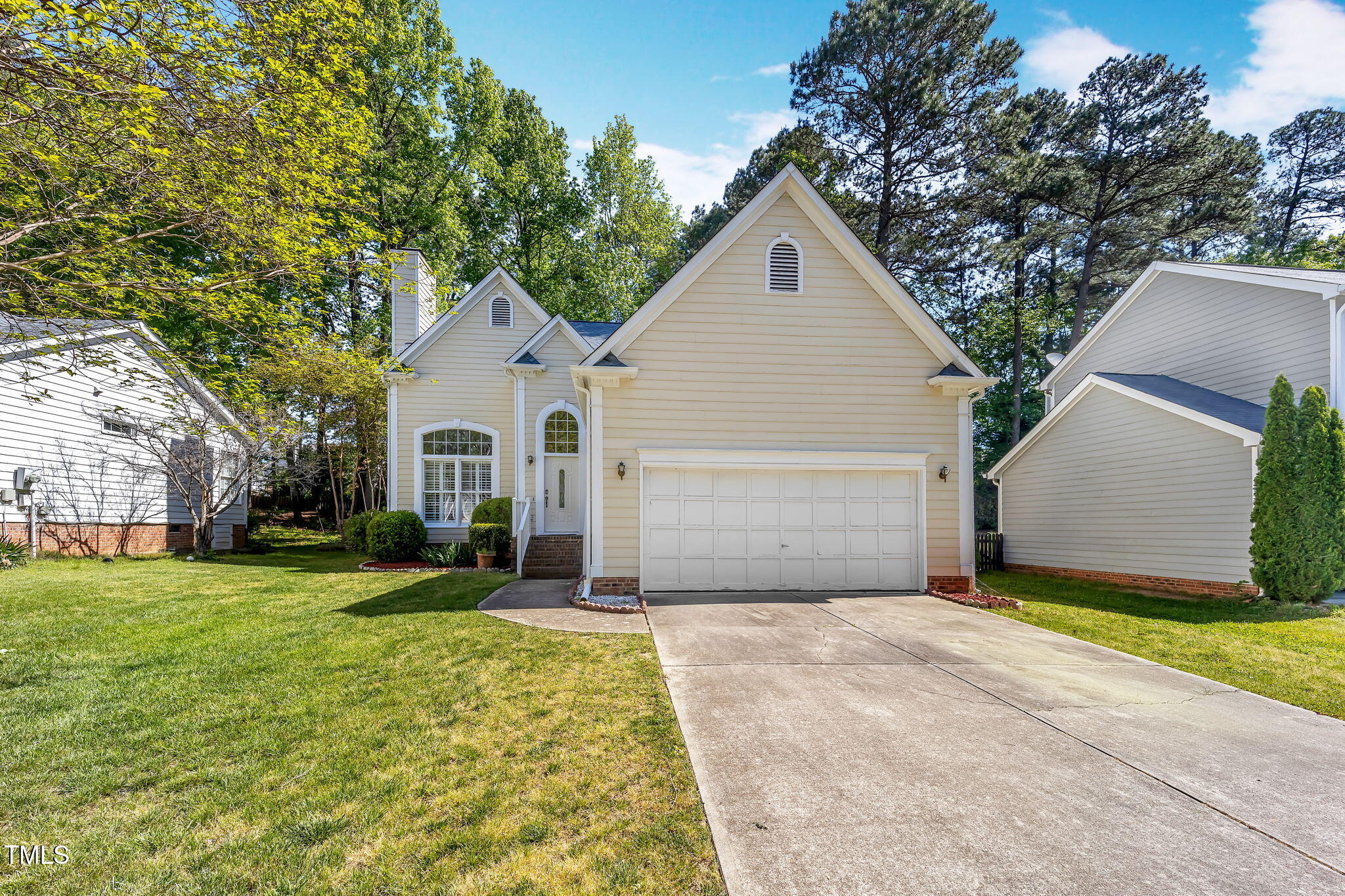 8629 Swarthmore Drive Raleigh, NC 27615 - Photo 2 of 25 1-web-or-mls-484A1356