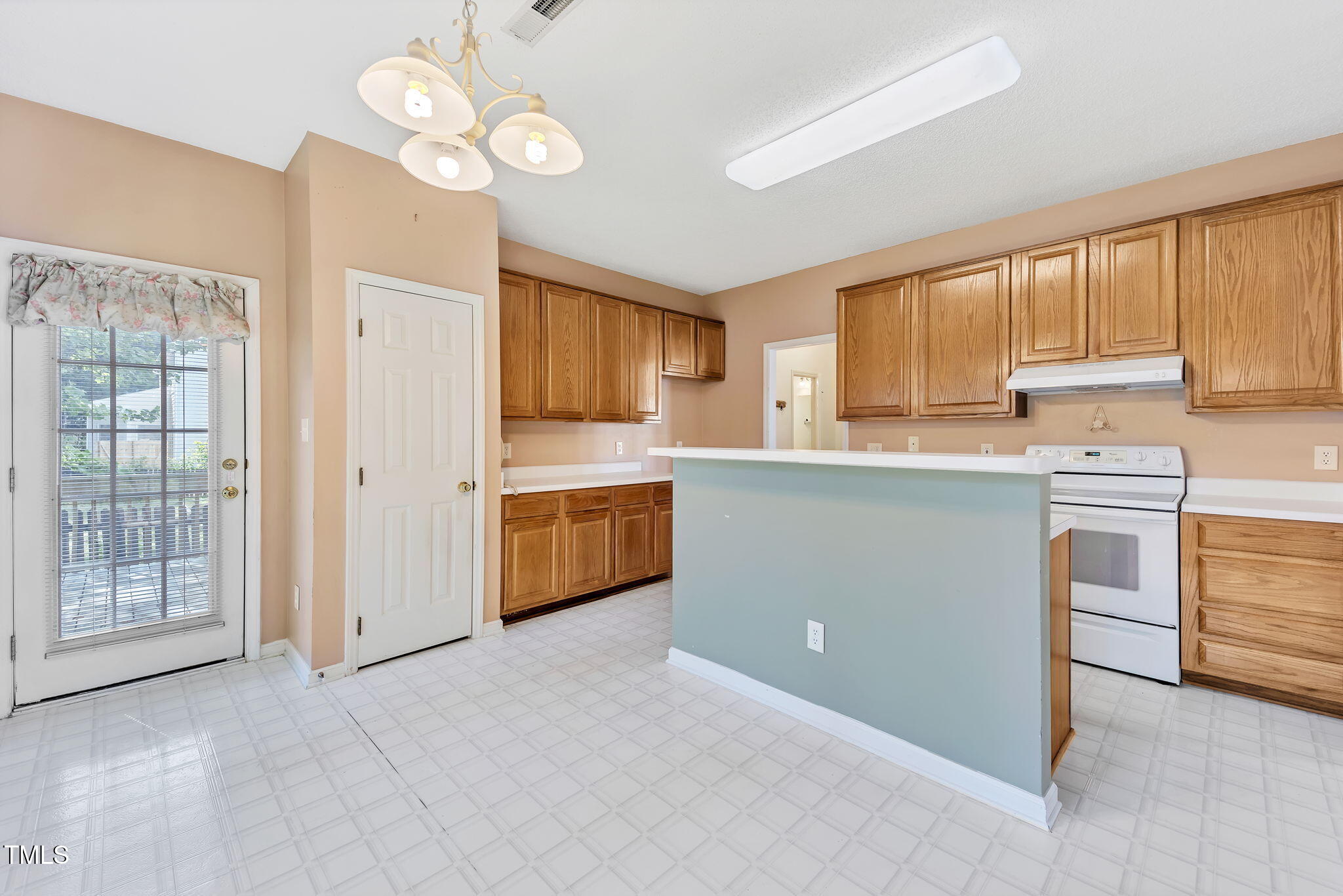8629 Swarthmore Drive Raleigh, NC 27615 - Photo 7 of 25 12-web-or-mls-484A1225