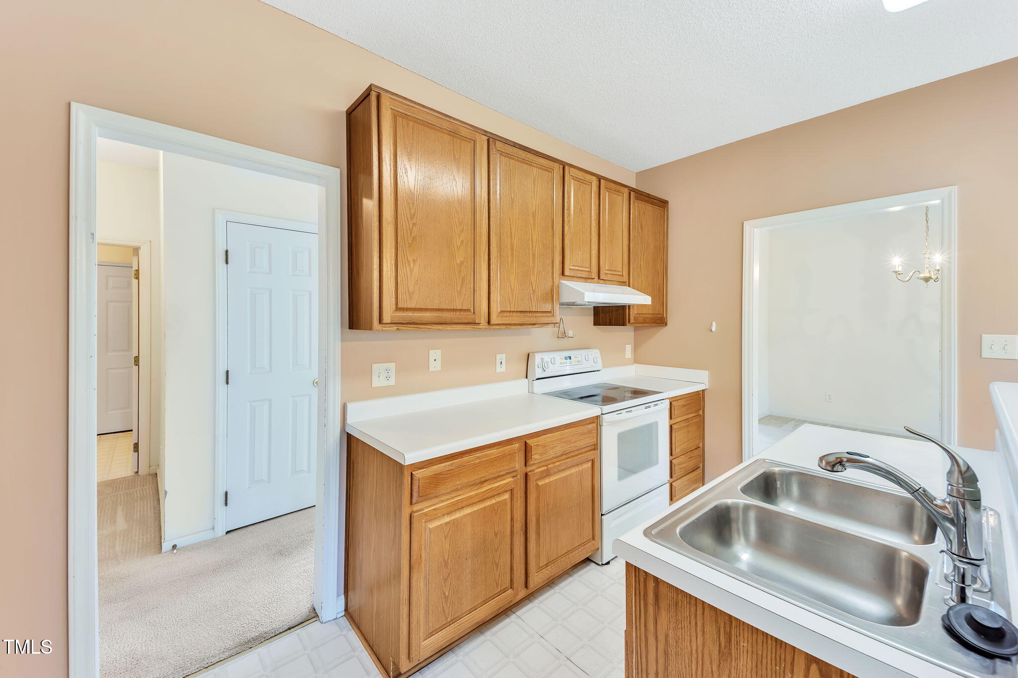 8629 Swarthmore Drive Raleigh, NC 27615 - Photo 8 of 25 15-web-or-mls-484A1210