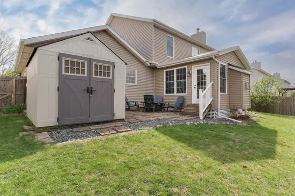 $399,900 | 3114 Providence Drive, Bloomington, IL 61704