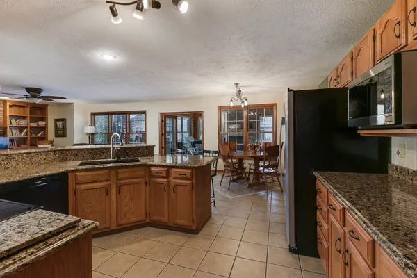 $399,900 | 3114 Providence Drive, Bloomington, IL 61704