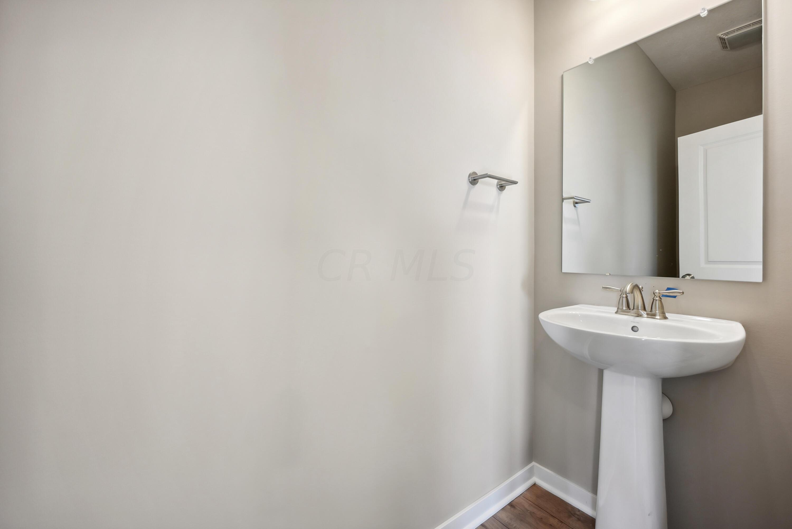 7220 Ribault Drive Northwest Pickerington, OH 43147 - Photo 5 of 31 Bathroom
